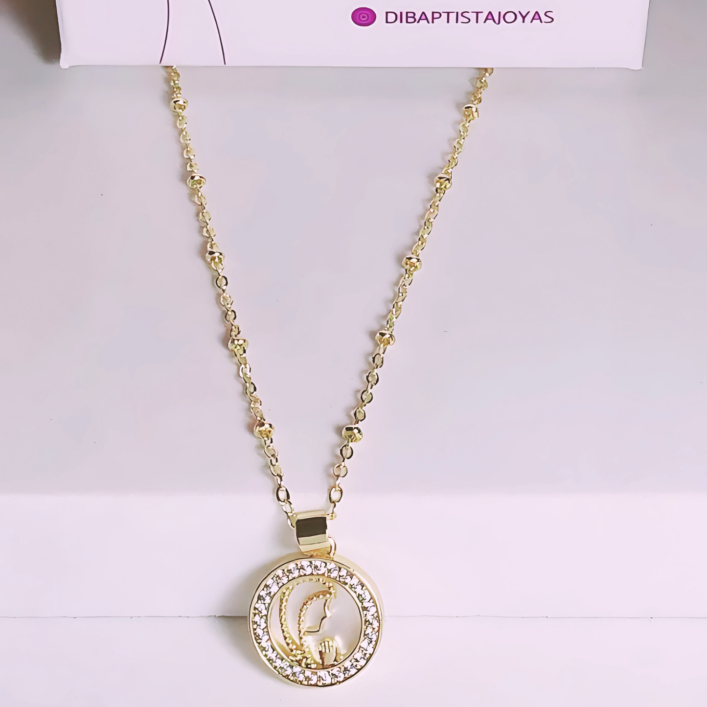 Cadena Virgen Niña - Baño de Oro 18k